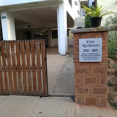 Stay@ Bangalore Luaran gambar